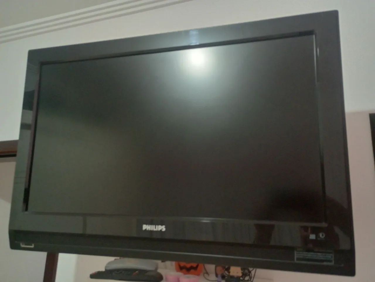 TV Philips 32" LCD com HDMI - Funcionando