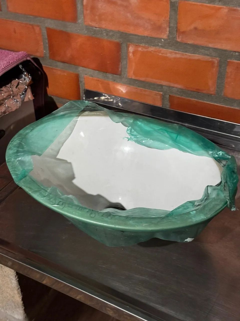 Bathroom Sink421231490897684482