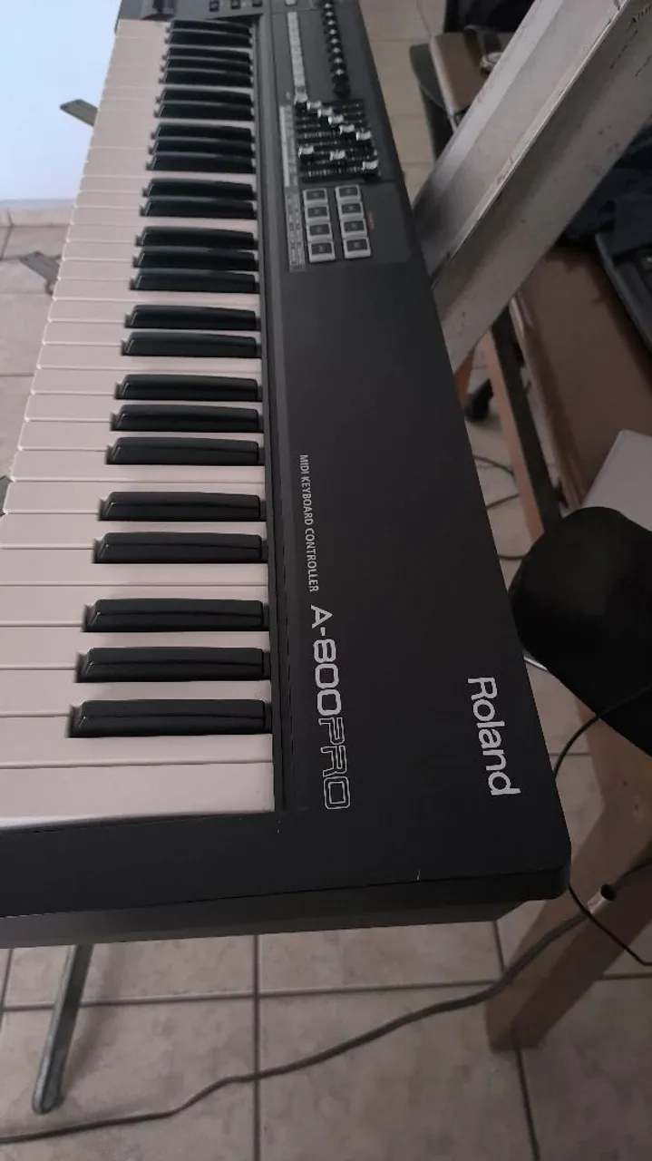 Roland ローランド/MIDIキーボードコントローラー/A-800 PRO/21A6E2201/Bランク/62【中古】 roland a800 pro