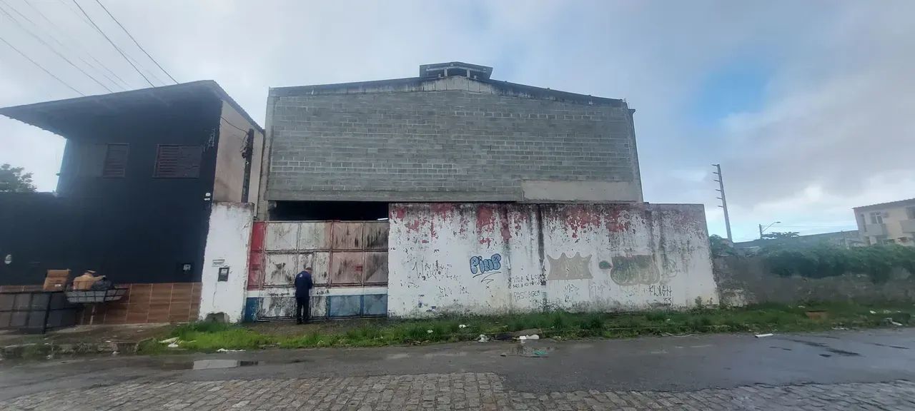 Imóvel para aluguel tem 450 metros quadrados em Canaã - Maceió - AL