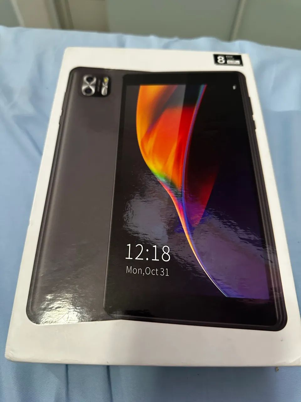 Tablet 8 Pol + 2 Cases + Sd Card 1Tb