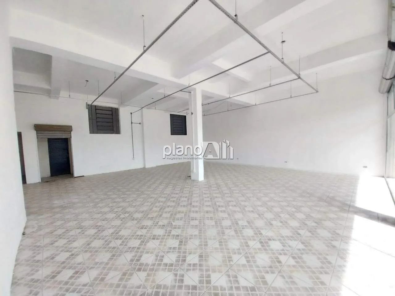 Loja para aluguel, com 111m², - Parque dos Anjos - Gravataí / RS por R$ 8.000,00