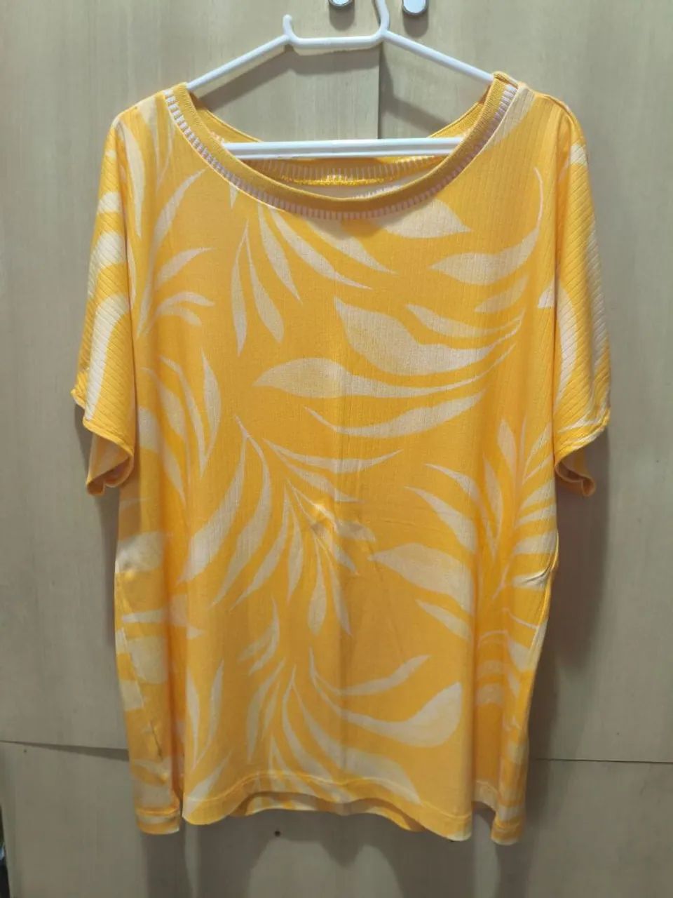 Blusas novas 25 cada tamanho GG