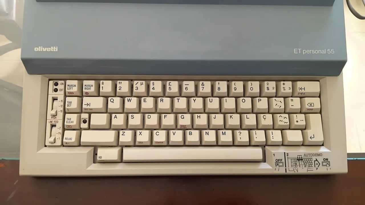 Máquina de escrever olivetti - Foto 4