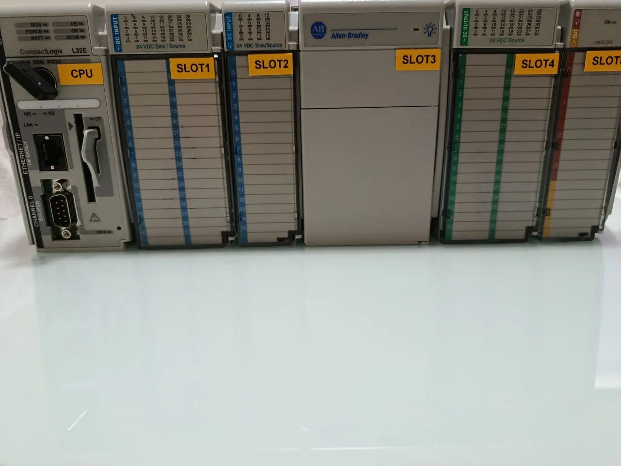 Rack compactlogix I32e  - Foto 5