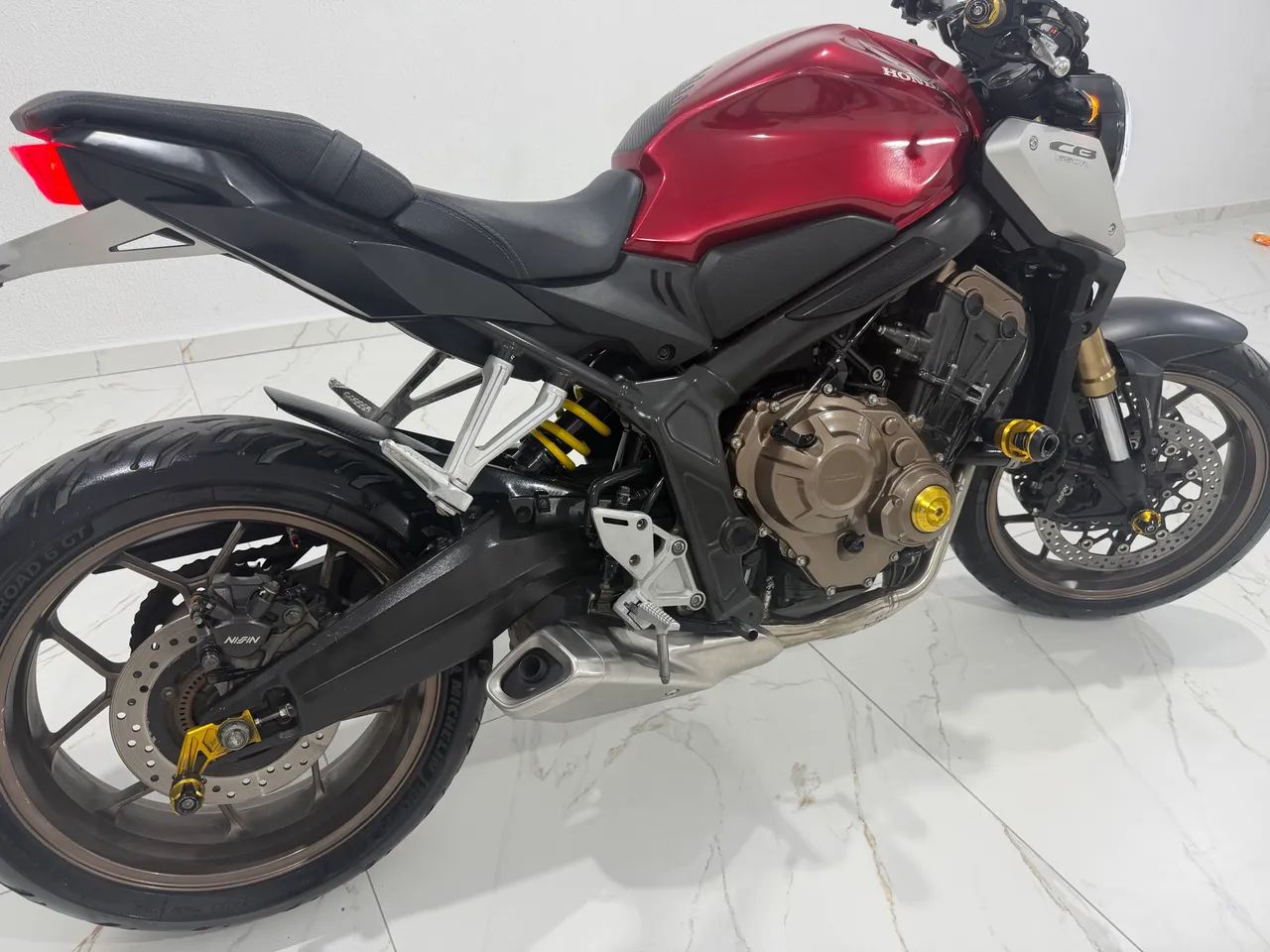 CB 650R ano 2022 EXTRA! - Foto 2