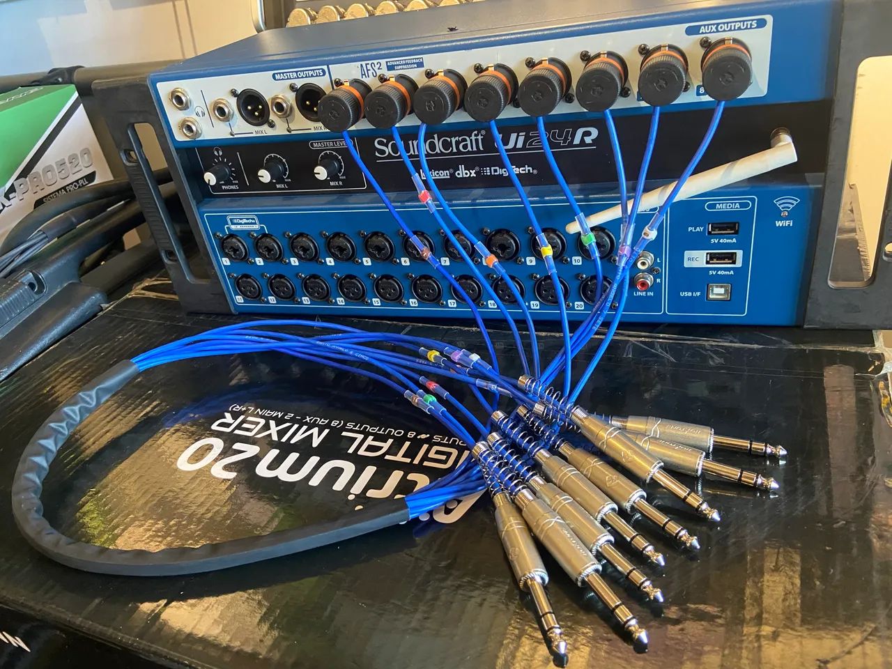 Multivia UI24R Para Powerplay 8 Vias 01 Metro 