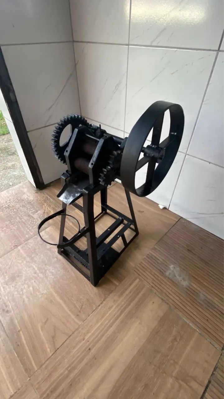 ENGENHO / MOEDOR DE CALDO DE CANA - Foto 2