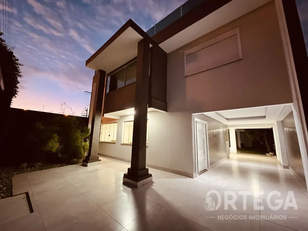 Casa para venda com 5 quartos em  Maringá - PR - Foto 4