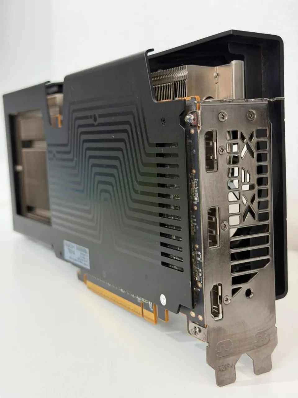 RX 9060 XT 16Gb XFX 2x - Foto 3