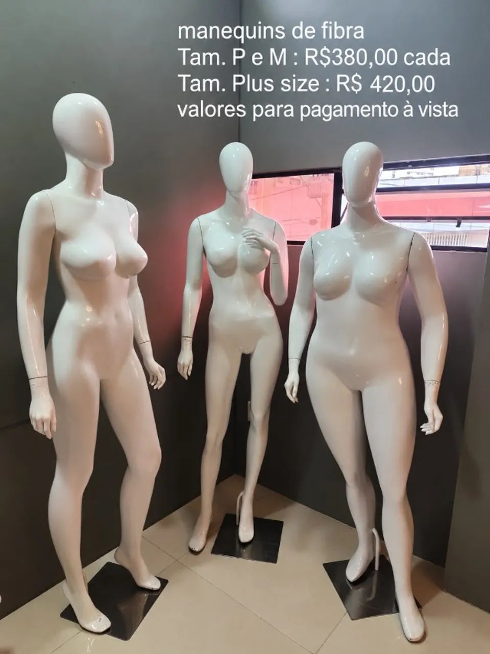 Manequins de Fibra