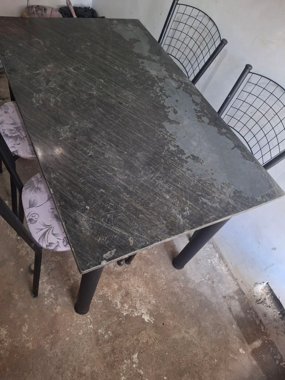 Mesa de mármore 4 cadeiras  - Foto 3