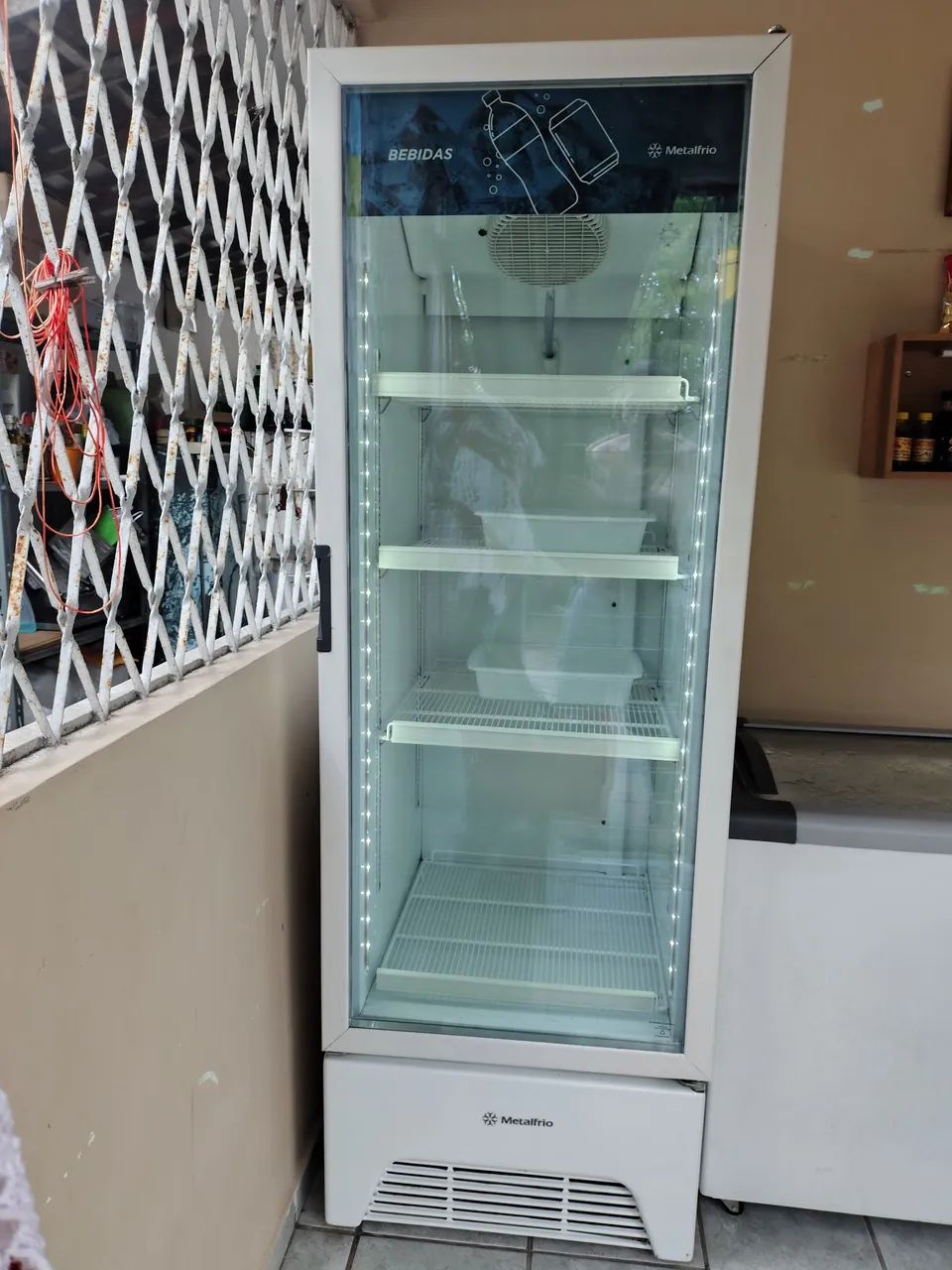 Refrigerador expositor vertical VB52AH 577L  - Foto 2