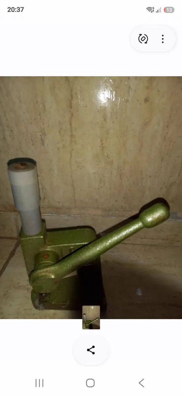 Maquina de forrar botão 