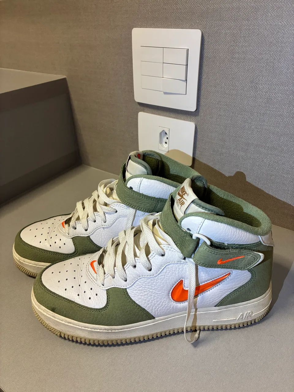 Nike Air Force 1 Mid Olive Green 