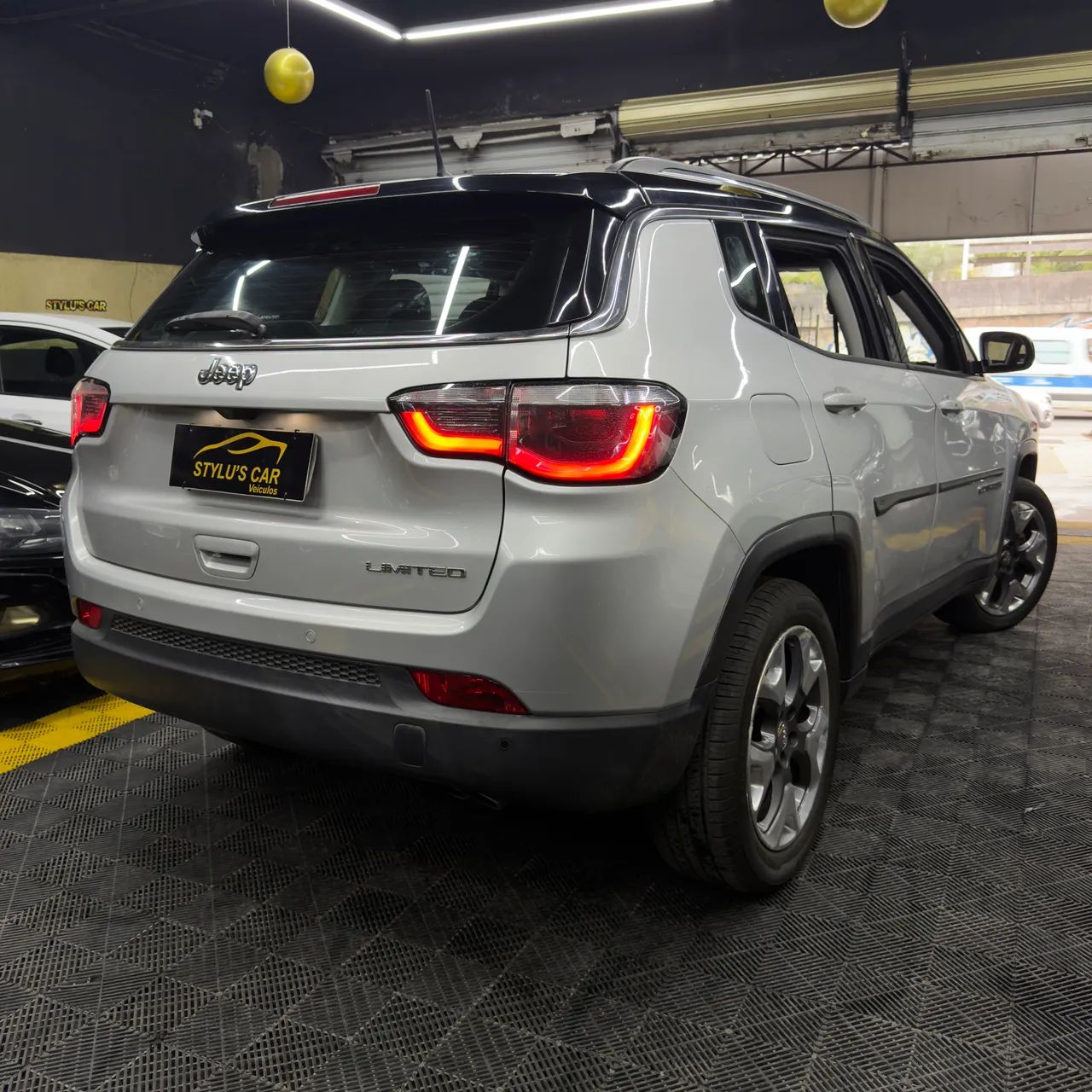 Jeep Compass Limited 2.0 4X2 Flex 16V Aut. 2018 - Foto 2