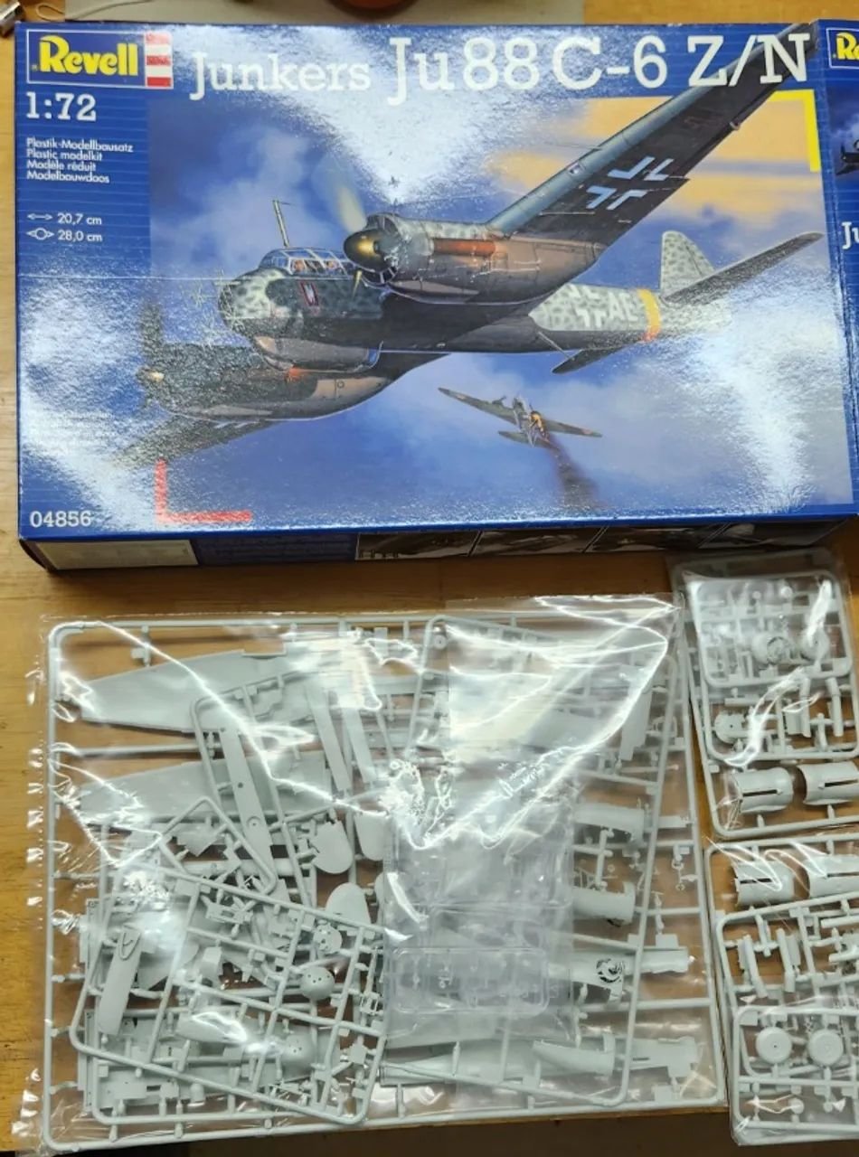 Dois Kits plastimodelos Revell - Foto 4