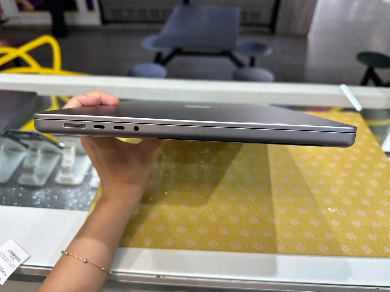 MacBook M1 Pro 16 Polegadas 512Gb 16Ram / Garantia / Loja física  - Foto 3