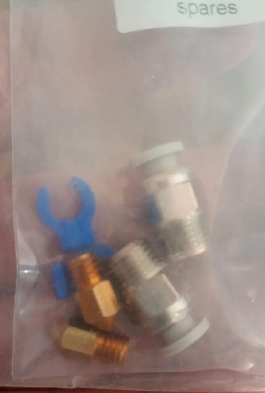 Impressora 3d Ender3 Perfeito estado e com melhorias - Foto 5