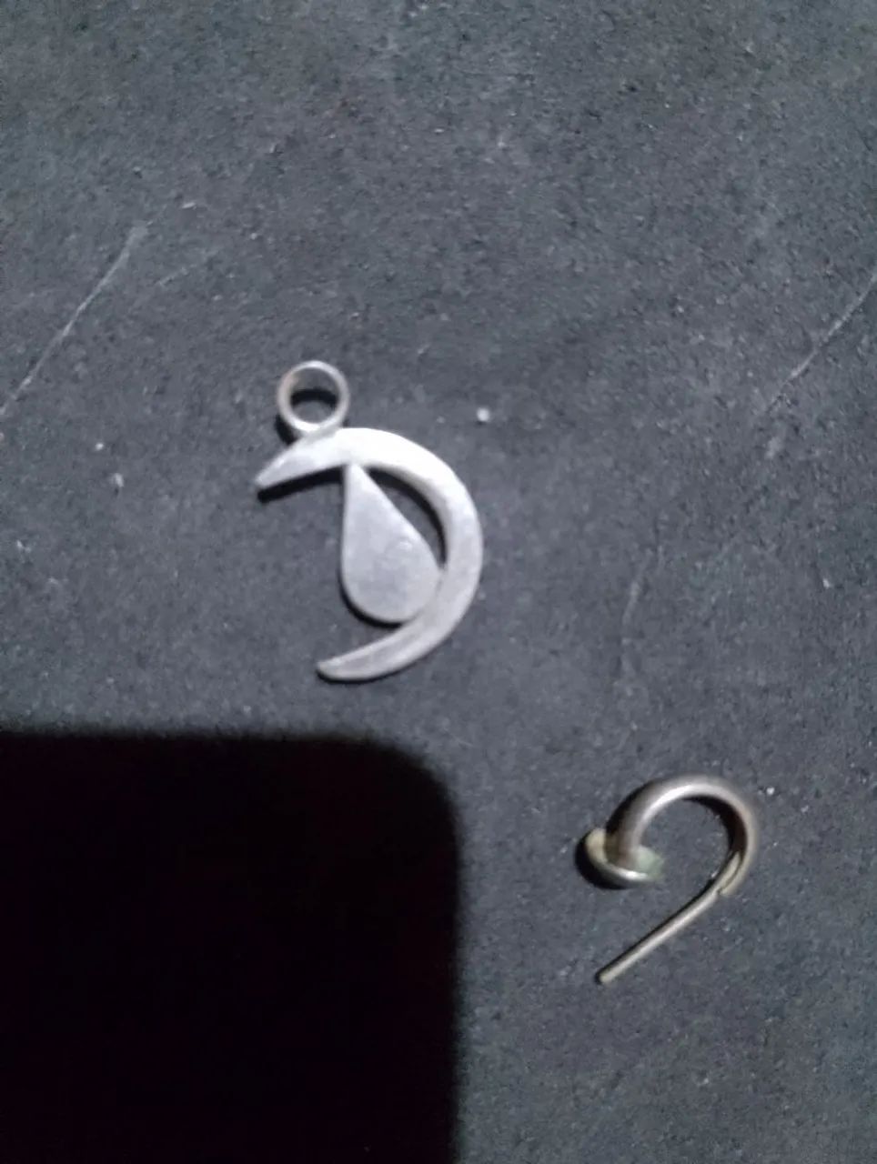 Pingente gota e piercing - Foto 2