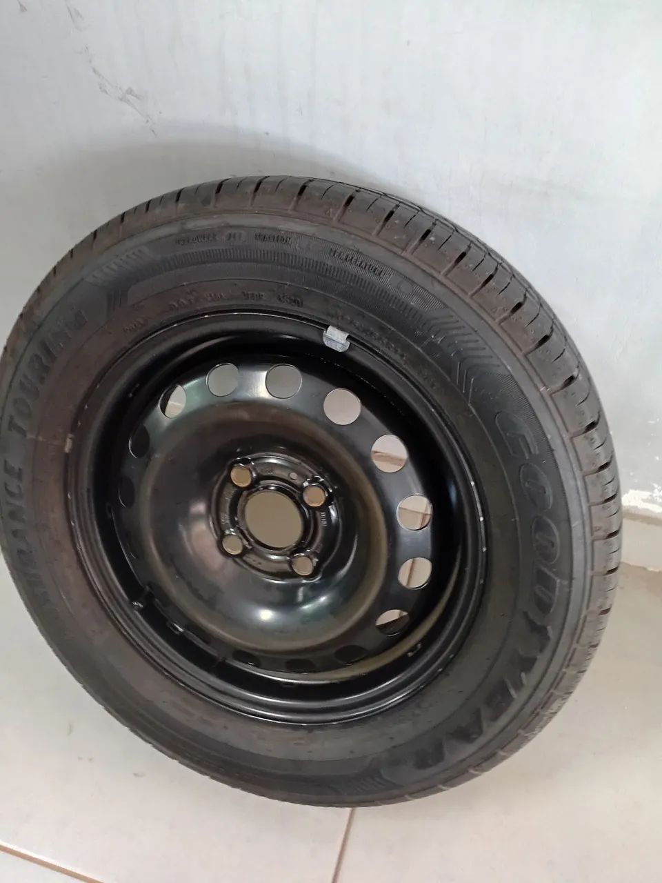 Roda wv aro 14 com pneu  - Foto 4