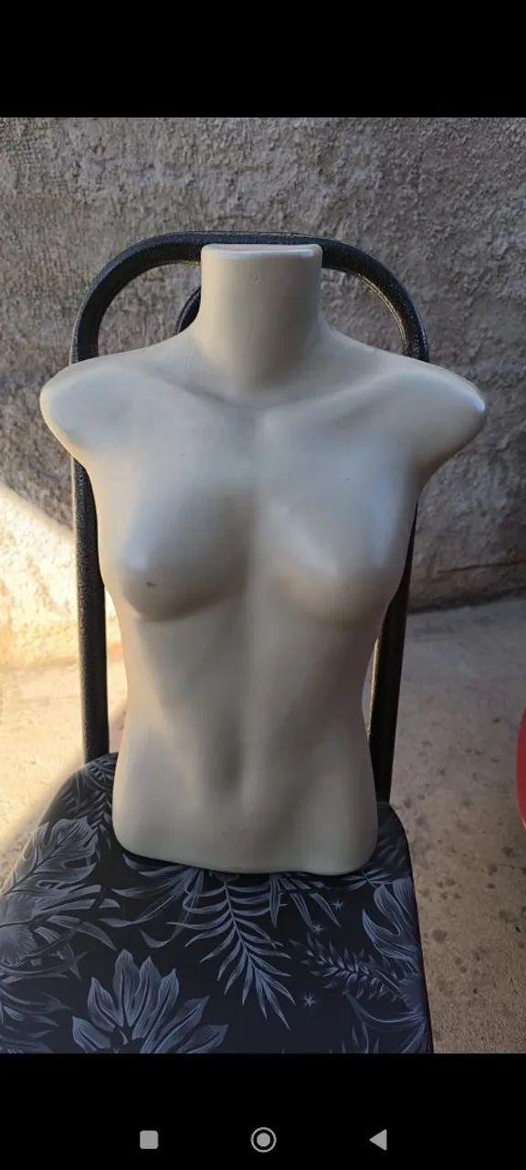 Vendo bustos feminino e masculino  - Foto 2