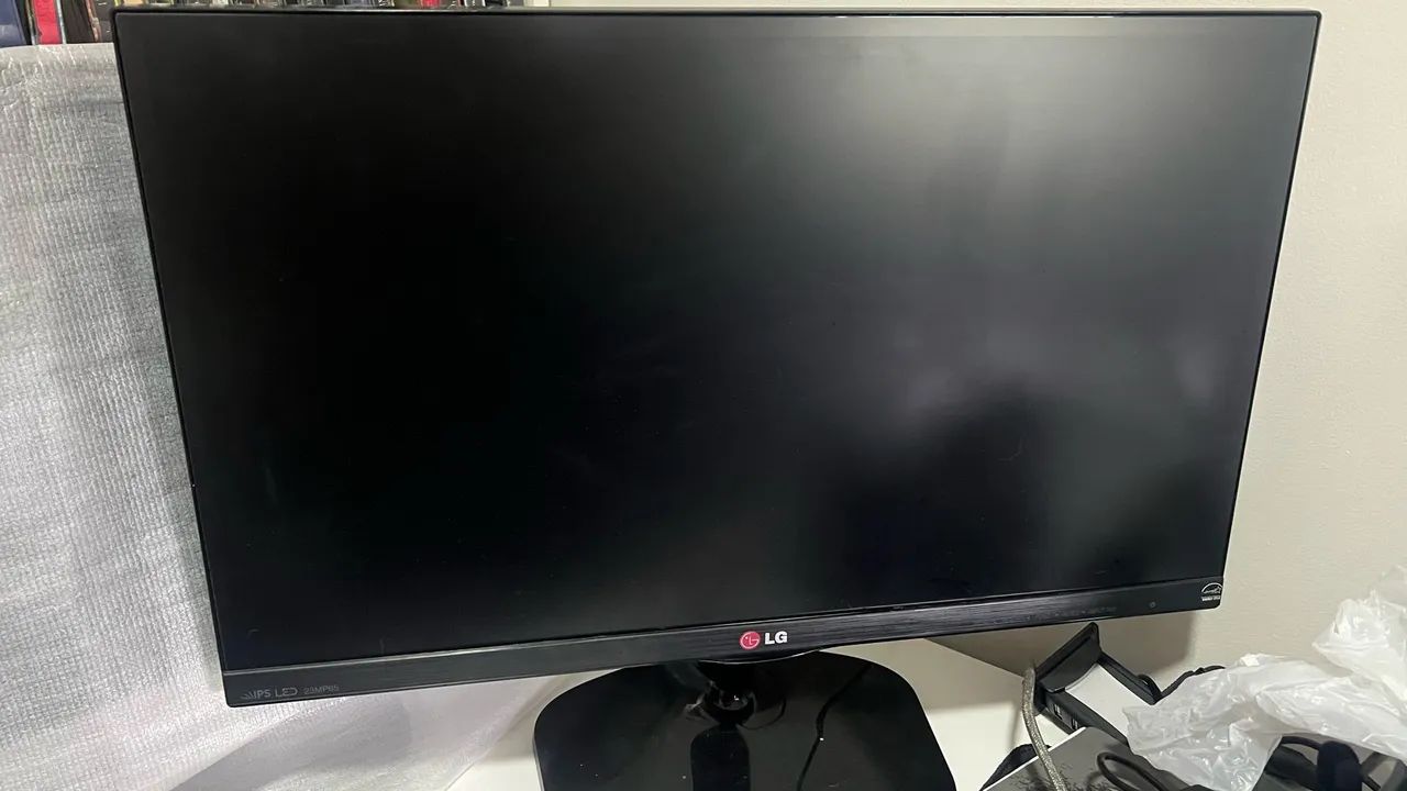Monitor LG Flatron IPS LED 23