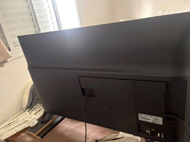 Televisão Smart LG 48 Polegadas. 