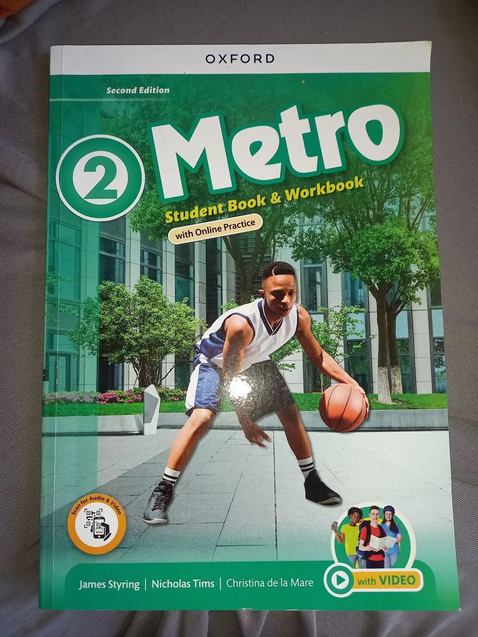LIVRO DE INGLÊS 8° ANO METRO 2 OXFORD