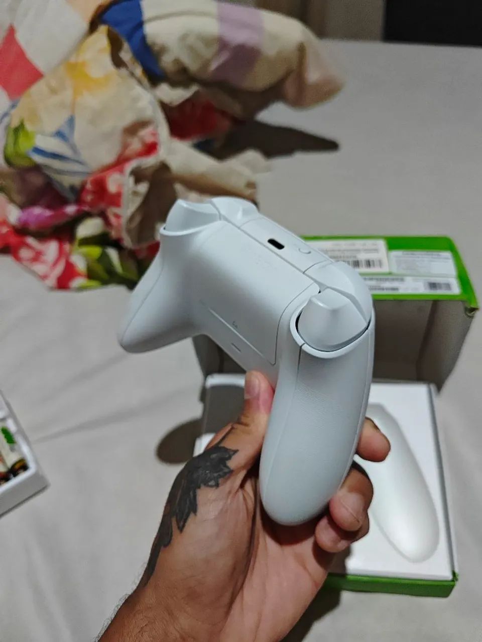 Controle para PC ou Xbox one e séries x/s NEM 1 MÊS DE USO  - Foto 2