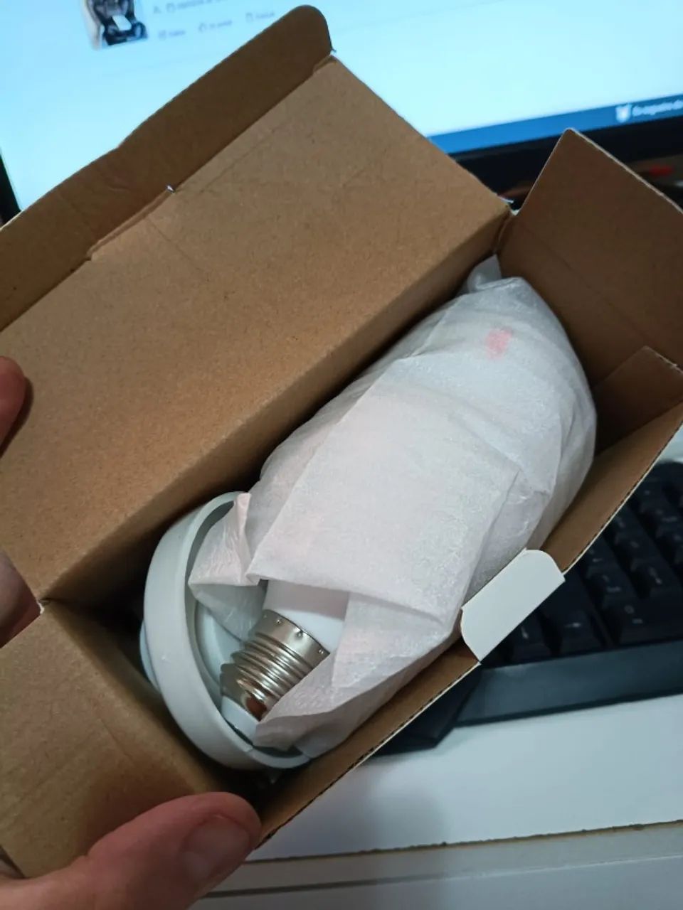 Câmera WiFi IP - Sensor de Presença. Nova! - Foto 3