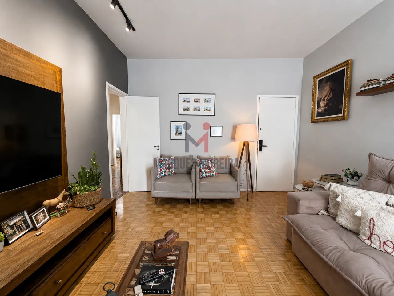 Apartamento Mobiliado, Reformado e Pronto para Morar | 3 Quartos com Suíte !! - Foto 3