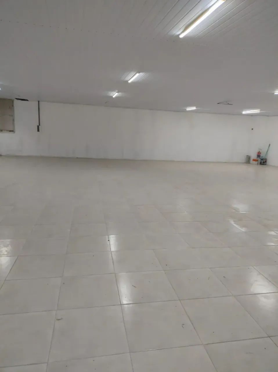 Centro / Ponto Comercial / 9 8 2 2 3 8 9 7 3
