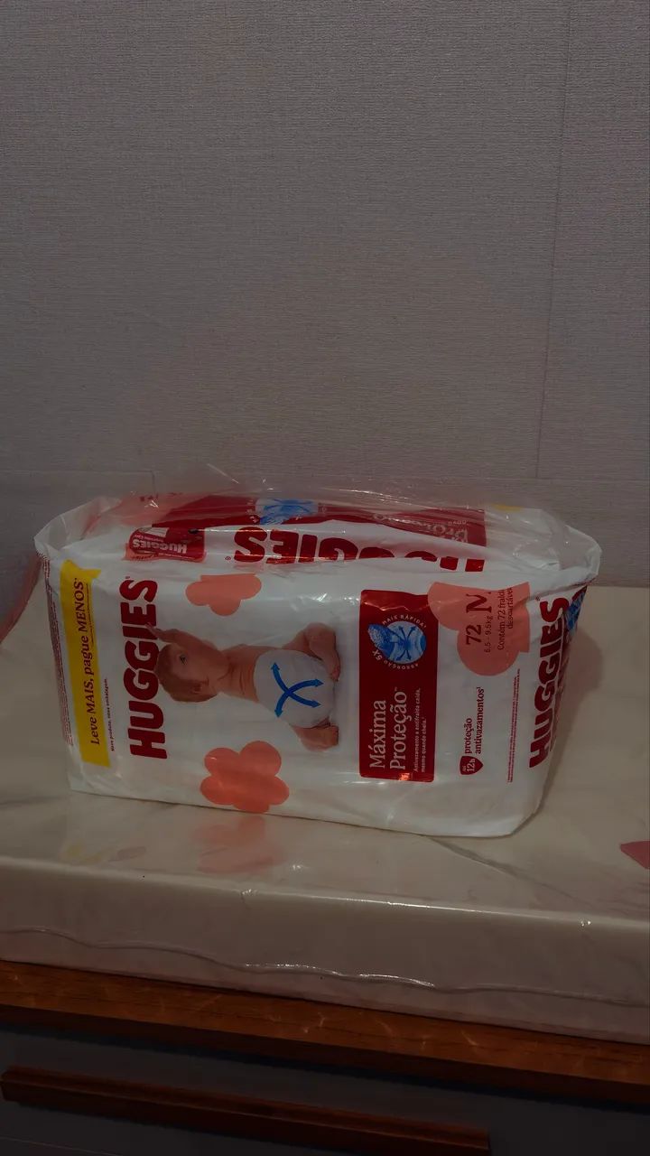 HUGGIES PROTEÇÃO ACOLCHOADA M ? 72 UNIDADES
