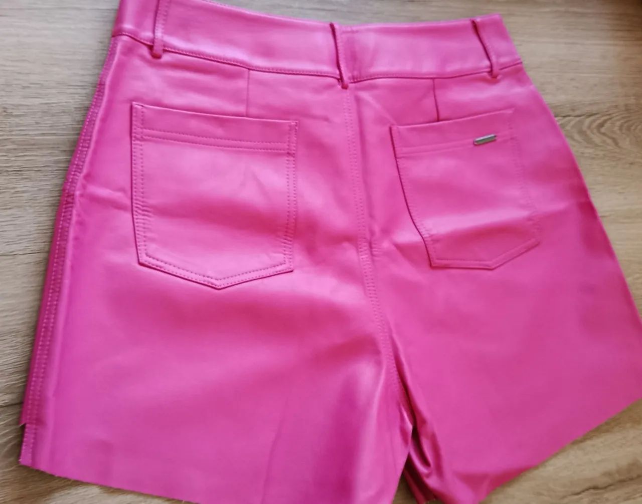 Short couro Pink N.42 conservado - Foto 2