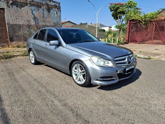 Mercedes-Benz C-180 CGI Classic 1.8 16V 156cv Aut. 2012