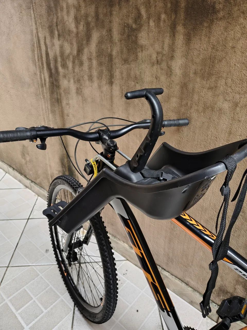 Cadeirinha para bebê de bicicleta. - Foto 5