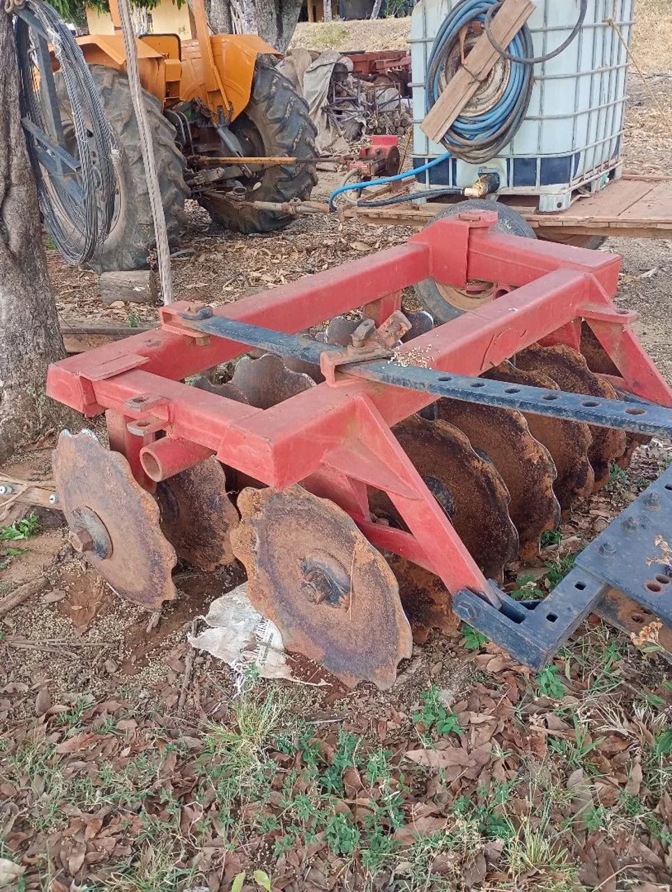 Vende-se tratores e implementos! Preço a combinar!  - Foto 4