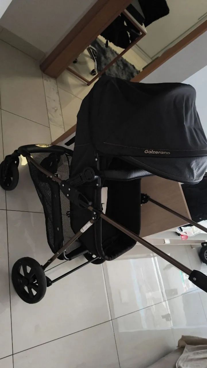 Carrinho de bebê Galzerano 