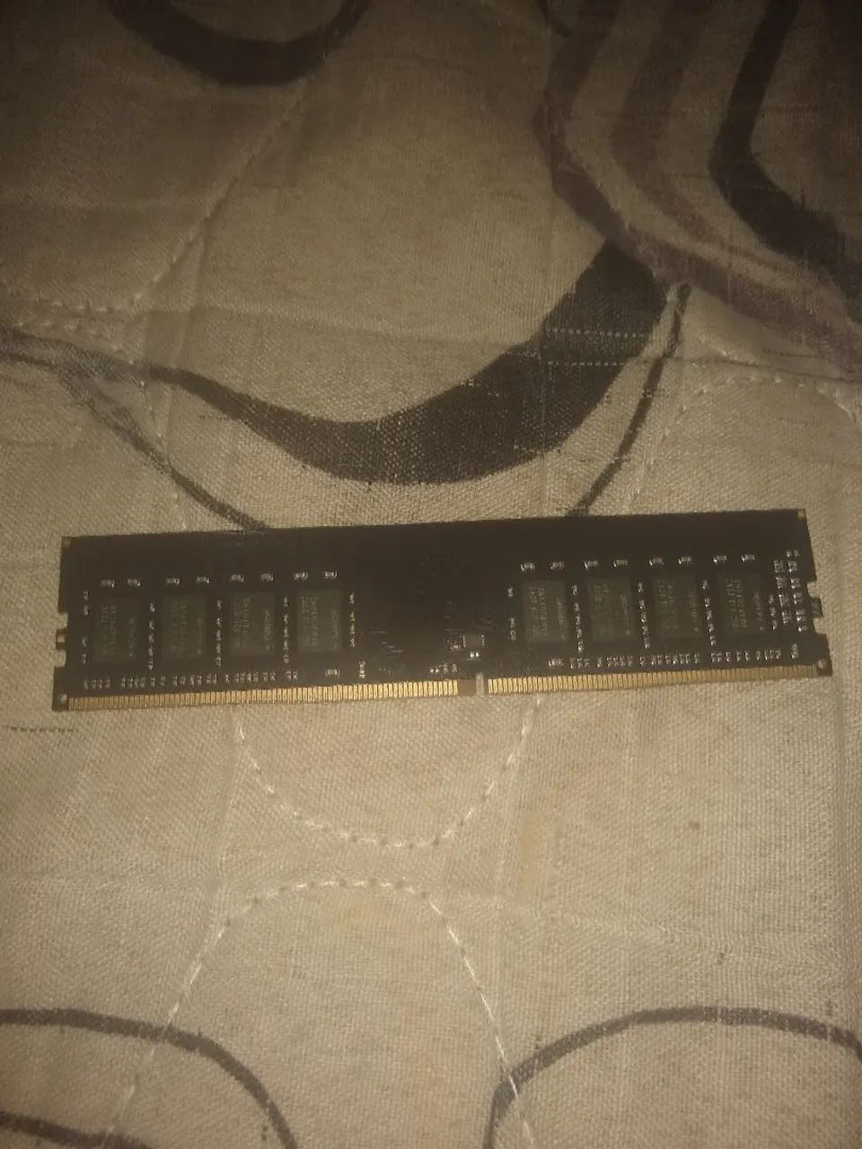 Memória RAM da Kingston 8gb e 3200mhz semi nova - Foto 3