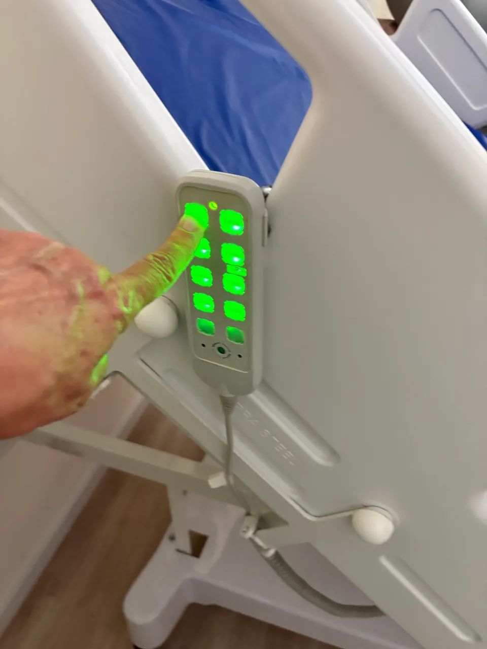 Cama Hospitalar motorizada 