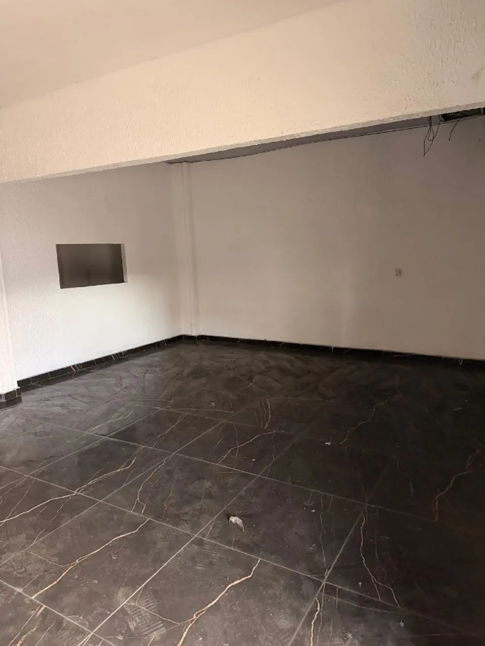 Alugamos essa loja no Centro de Vilar dos Teles / impecável! - Foto 2