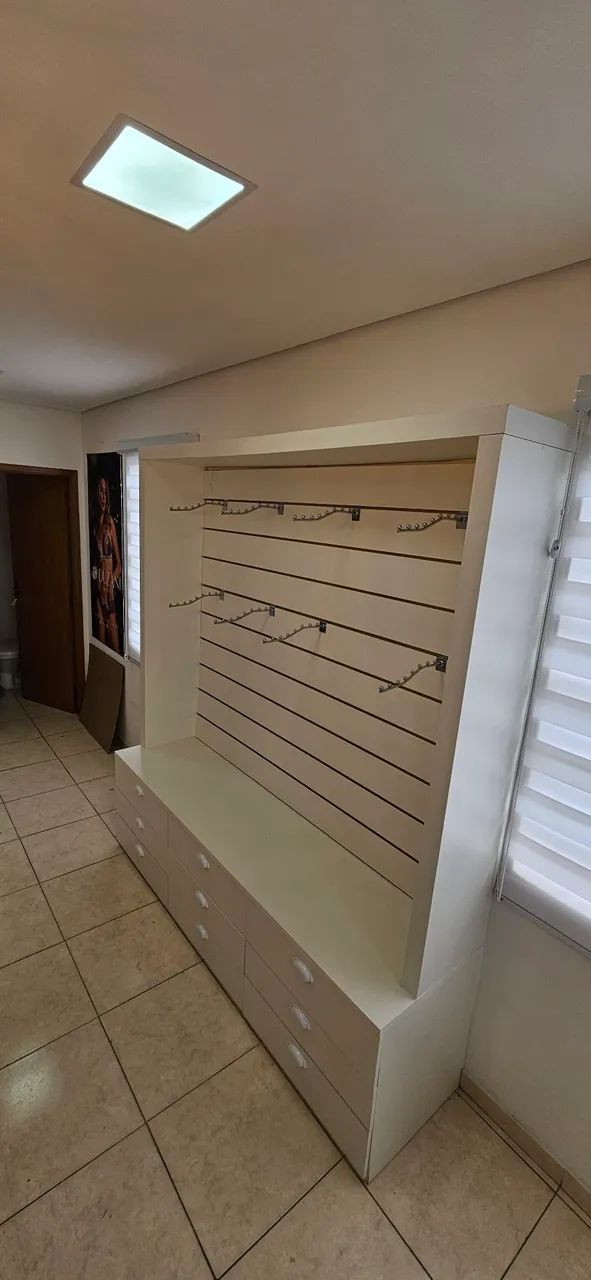 Expositor com gaveta para loja - Foto 2
