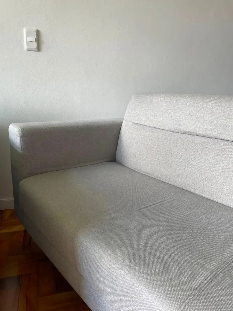 Sofá moderno 3 lugares excelente estado - Foto 3