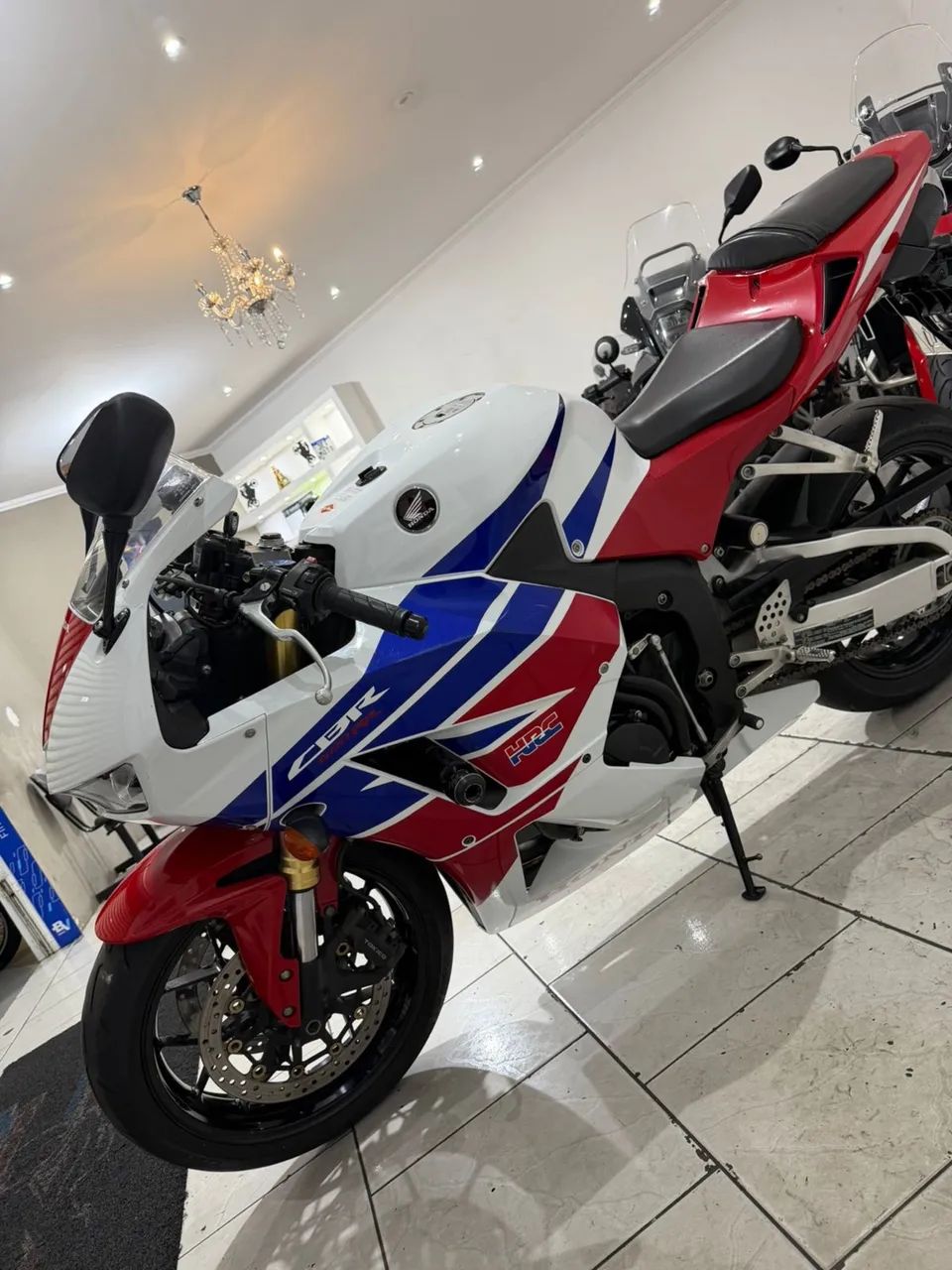 HONDA CBR 600RR 2014 - Foto 4