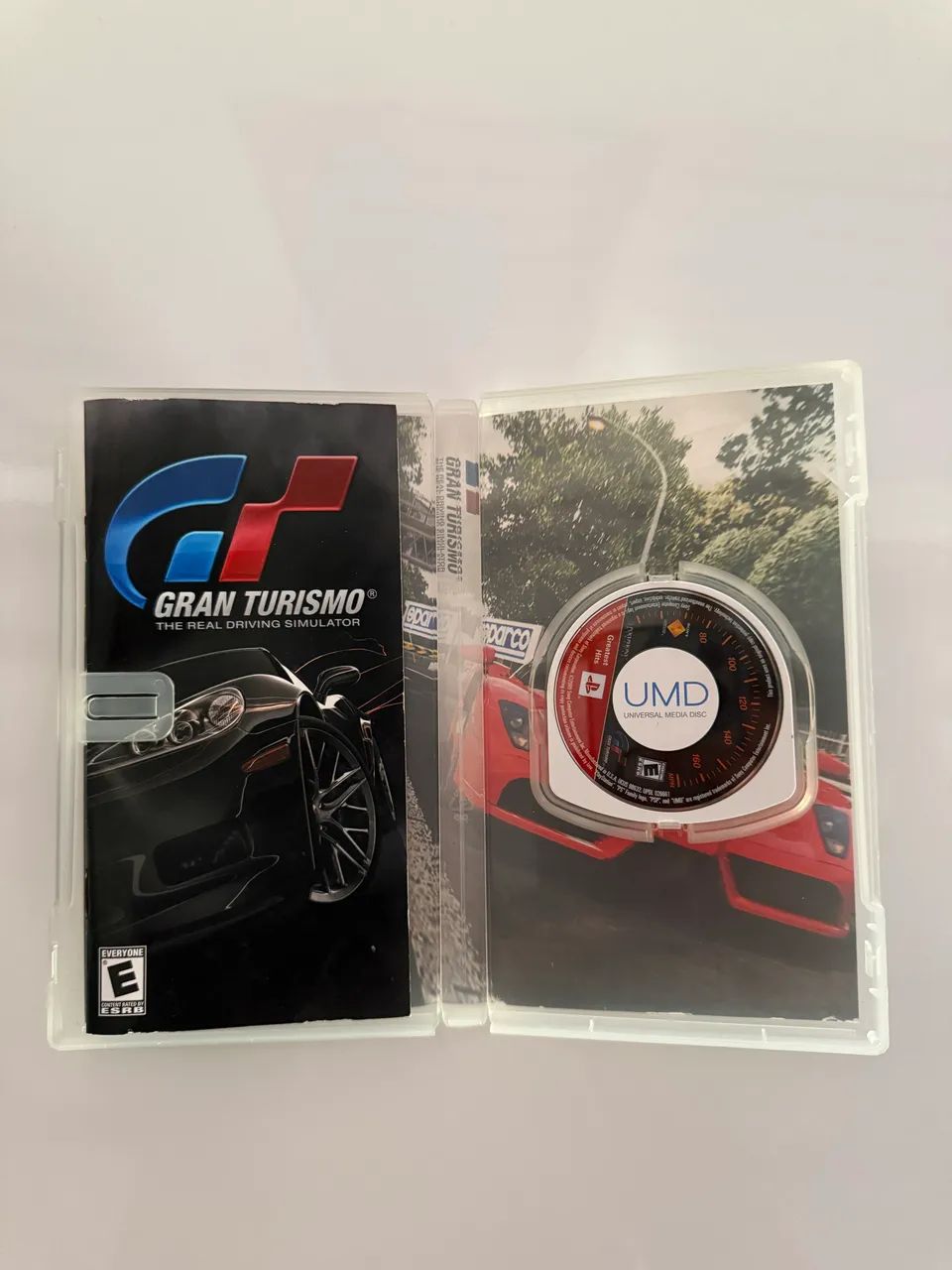 PSP GRAN TURISMO THE REAL DRIVING SIMULATOR - Foto 2