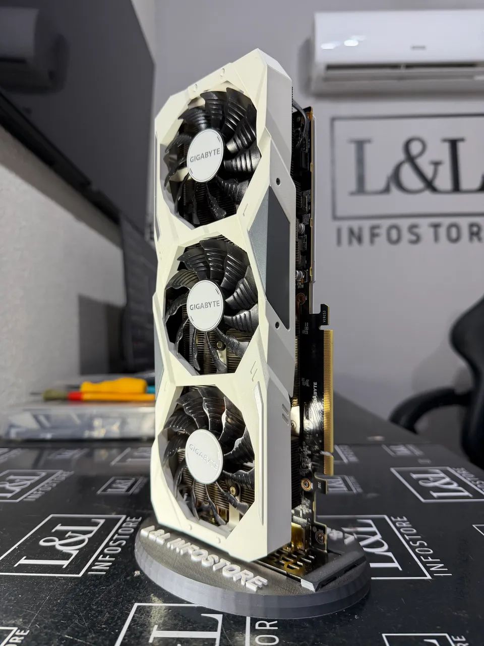 RTX 2070 SUPER 8GB GIGABYTE WHITE