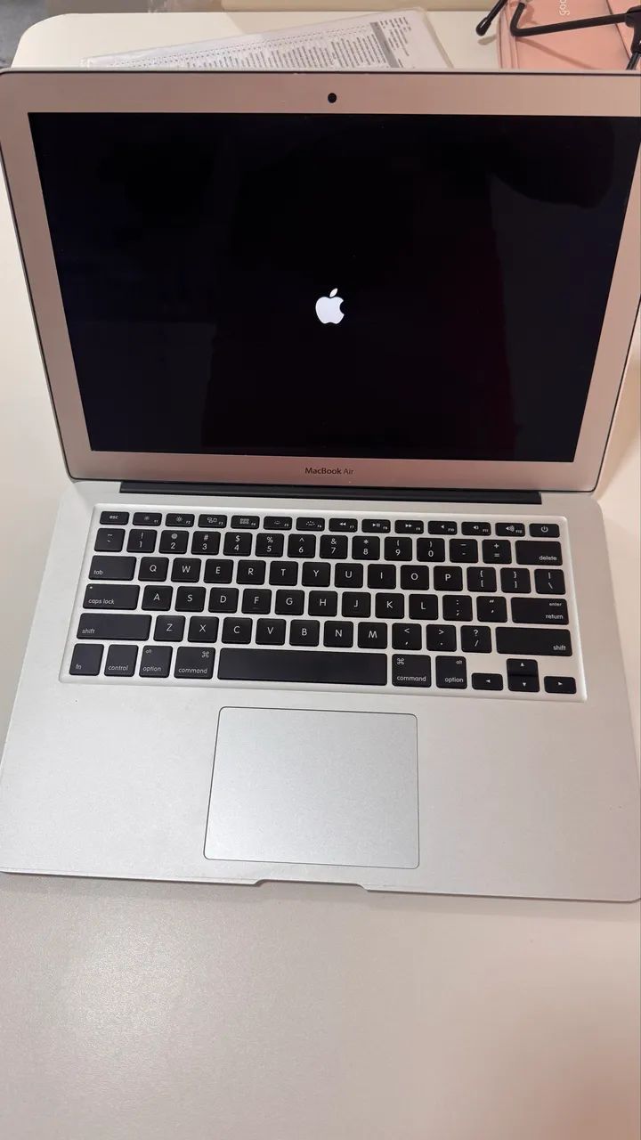 MacBook Air 13? 2020 Intel i3 256GB SSD - Muito Conservado