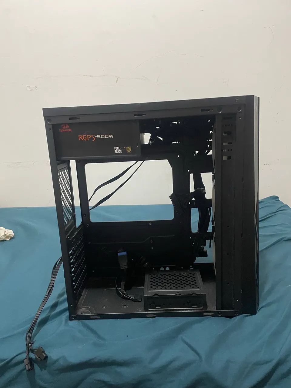 Gabinete T-dagger com fonte e ventiladores 