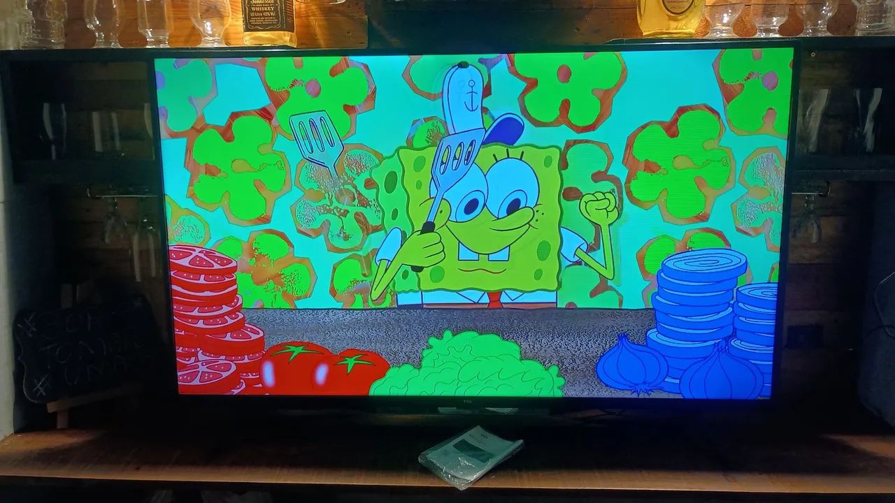Vendo smart tv Tcl de 50 polegadas com Android Alexa comando de voz e bluetooth imagem 4k  - Foto 3